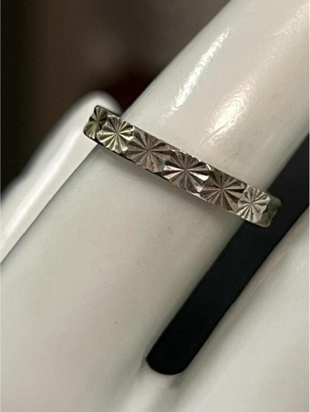 B5497 MILOR Sterling Silver Diamond Cut Starburst Pattern Band Ring sz 7